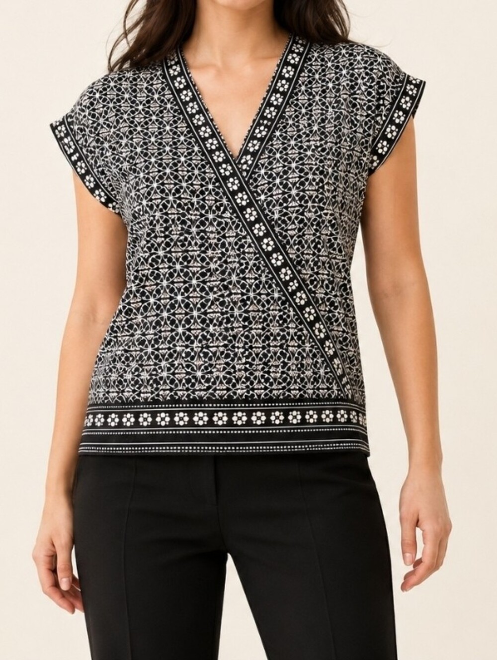 Max Studio Faux Wrap Geometric Print Top Black White Small